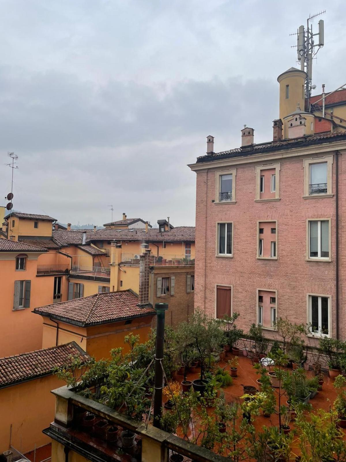 Le Suites Dell'Edera Болонья Экстерьер фото