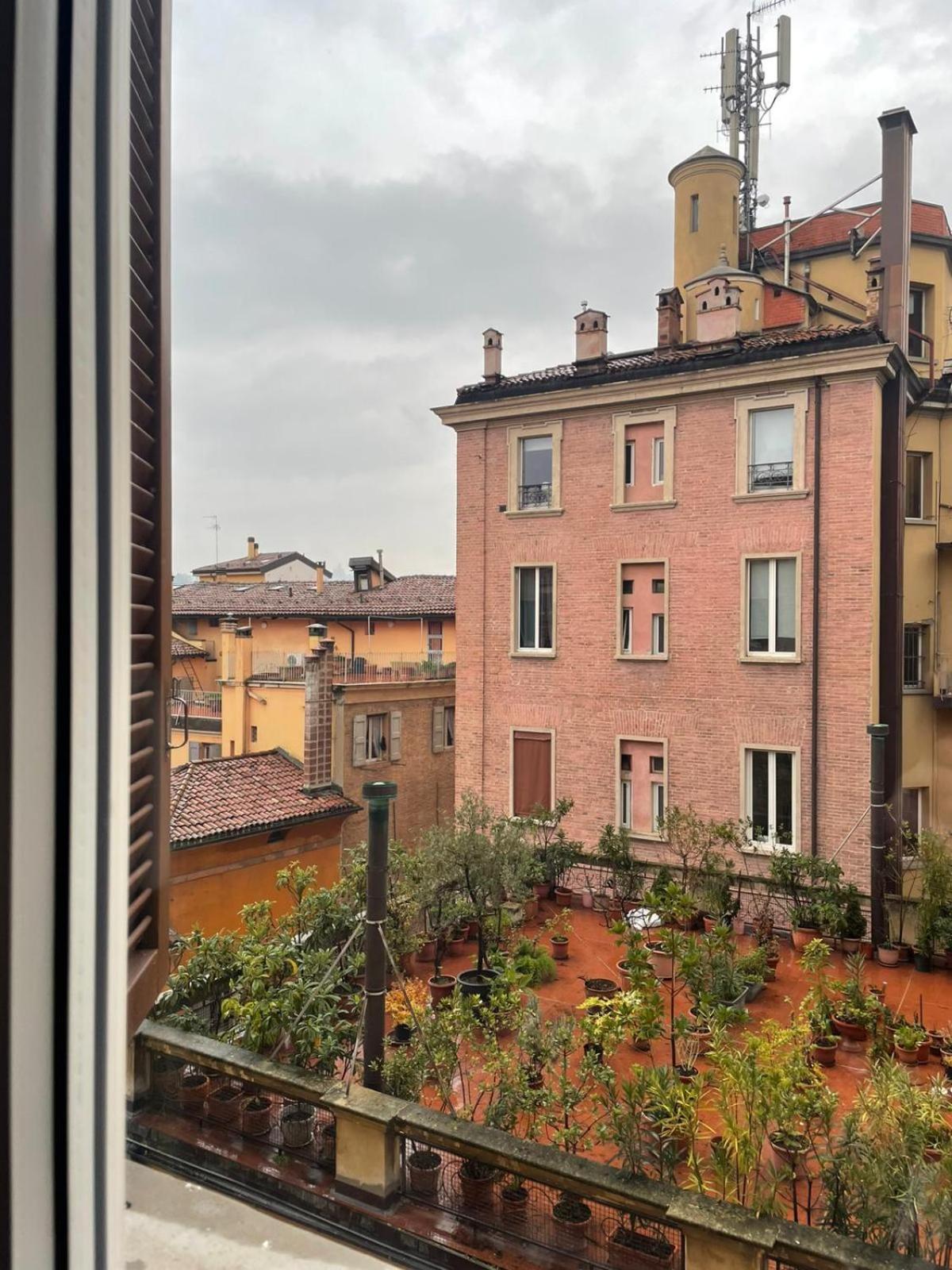 Le Suites Dell'Edera Болонья Экстерьер фото